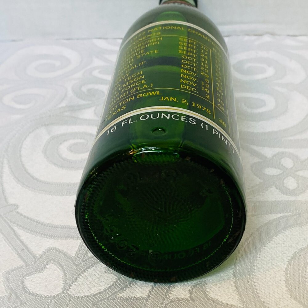 Notre Dame 1977 National Champions 7-up Commemorative Bottle Full W/Original Cap - Picture 5 of 5